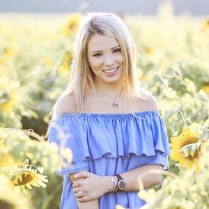 Meet your Posher, Holly